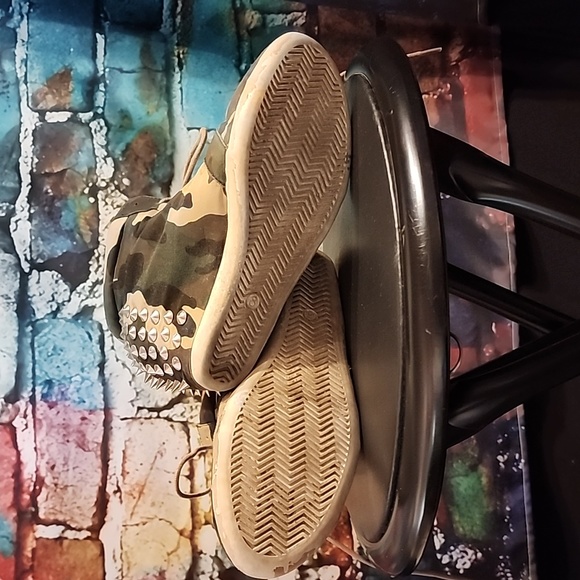 🔥Hidden Wedge Spike Studded Camo Sneaker Heels Alt-Fashion Punk AS IS - Picture 5 of 9